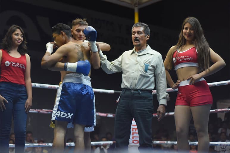 En las funciones realizadas en Gómez, Julio Segura fungía como réferi. Luto en el boxeo de La Laguna