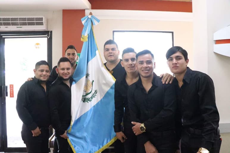 La Bandononona está feliz y da las gracias al público guatemalteco por el recibimiento tan caluroso así como a los medios de comunicación que lo han apoyado. (ESPECIAL)