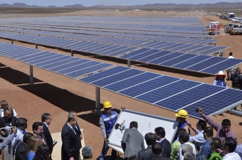 Desarrollo. Alumnos presentaron los trabajos enfocados a desarrollar las energías limpias.