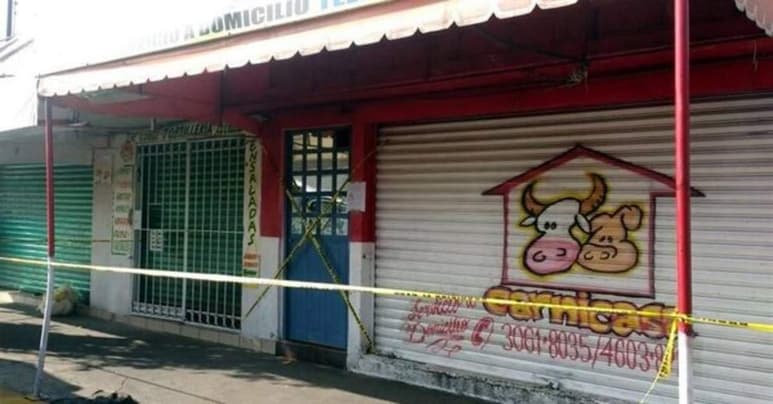 Una familiar de la joven de 18 años relató que el cuerpo de Mariana Joselin fue localizado esta mañana en inmediaciones de la carnicería 'Carnicasa', en el cruce de las calles Independencia y Morelos. (ESPECIAL)