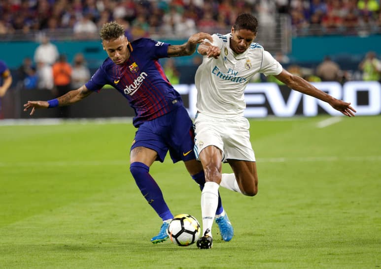 El partido se jugó en el Hard Rock Stadium ante 65.000 espectadores. (AP)