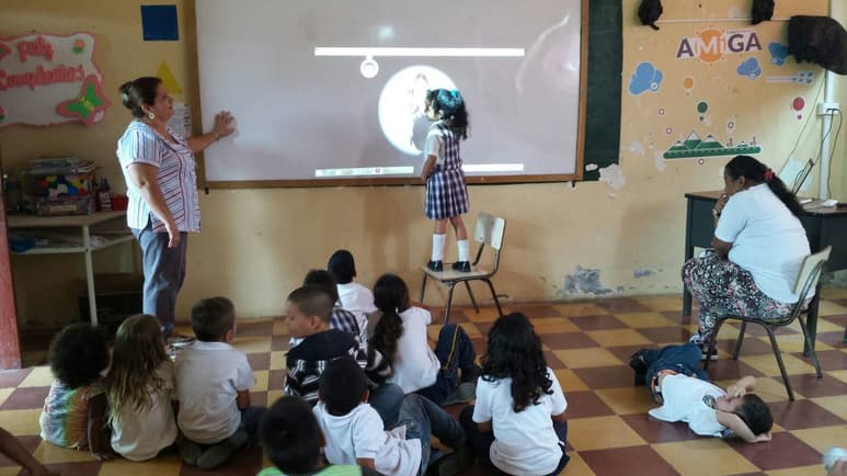 Aula. La tecnología es la clave de las aulas amigas y funciona como herramienta de aprendizaje.