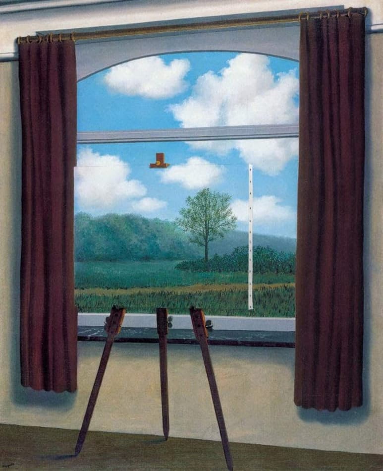 La escena representada es exactamente la misma que la del exterior, lo que crea una confusión entre la representación y el original. (ESPECIAL)