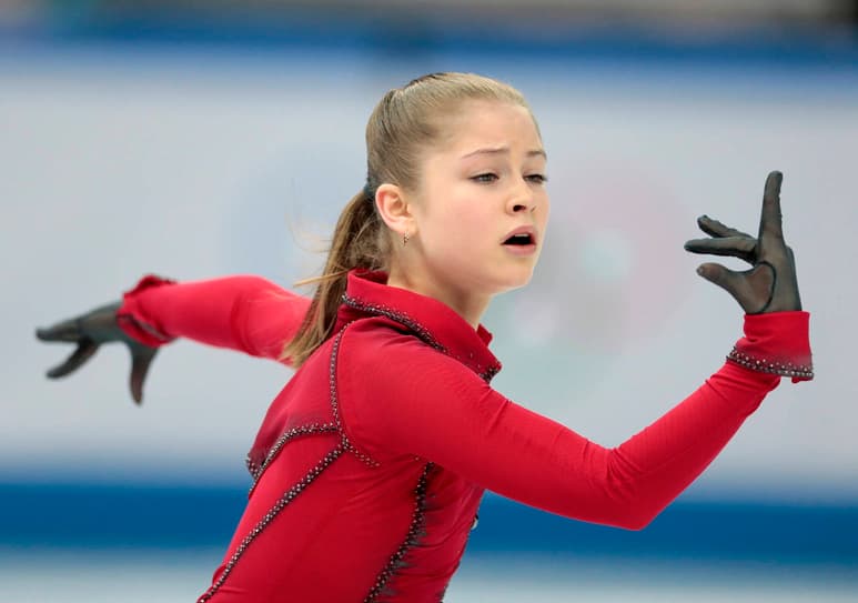 La rusa Yulia Lipnítskaya, campeona olímpica en Sochi 2014, anunció a través de su madre su retirada del patinaje sobre hielo. Lipnítskaya se retira por anorexia