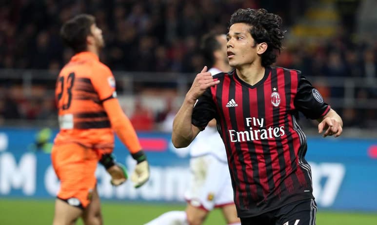 Fernández, de 31 años, llega procedente del Milan italiano, donde jugó la última temporada.