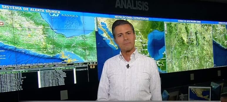 EPN informá que se han rescatado a más de 50 personas con vida. (ESPECIAL)