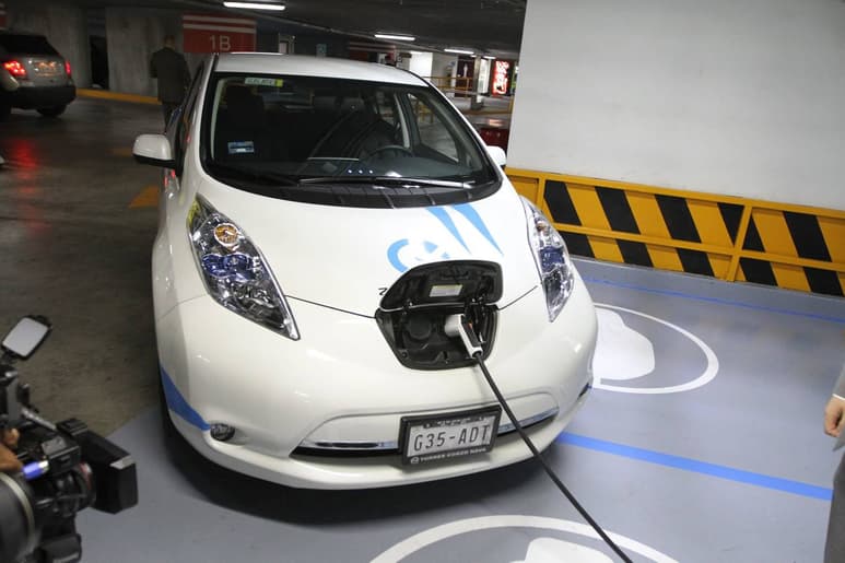 Plan.El objetivo es tener unas 600 estaciones para 2018, para impulsar el auto eléctrico. (ARCHIVO)