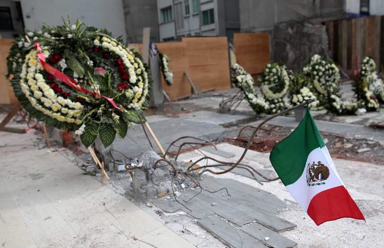 Personal de la agencia 5 del Ministerio Público Coyoacán 'nos pidió pa'l chesco', para agilizar la expedición del acta de defunción de mi mamá', quién falleció tras los sismos del 19 de septiembre. (ARCHIVO)