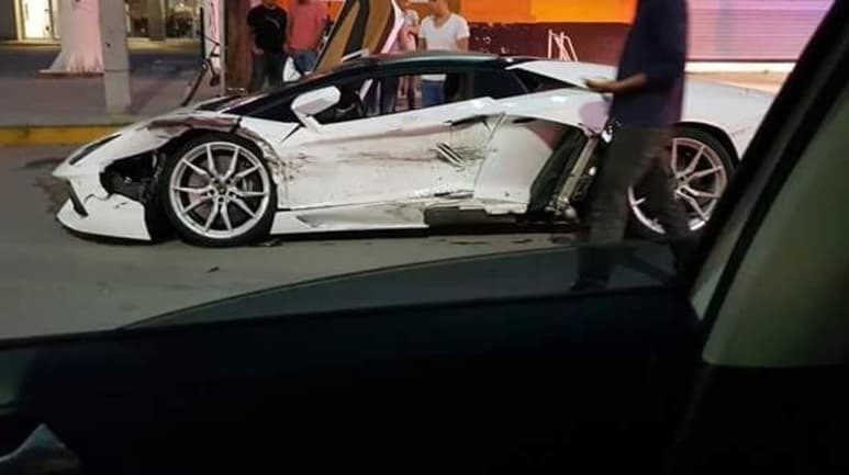 Perdón. Queda libre taxista responsable de chocar contra un Lamborghini; los daños se estimaron en 700 mil pesos. (ARCHIVO)