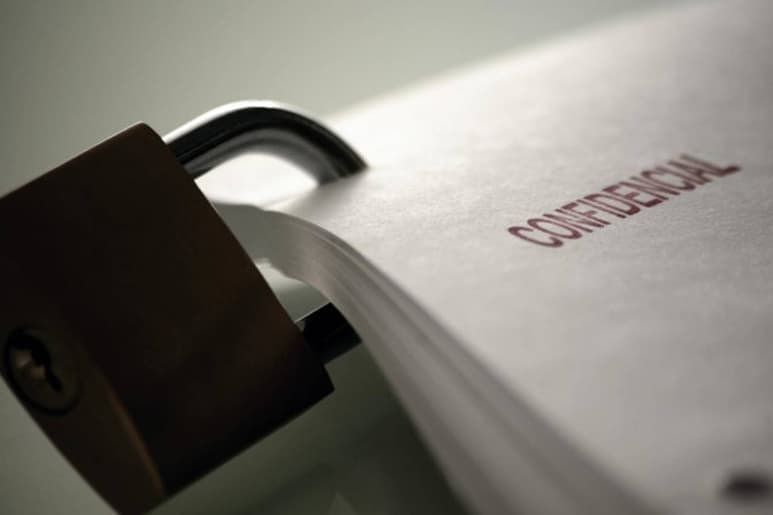 Proceso. Es en el capítulo décimo tercero en donde se indican los delitos contra la privacidad e intimidad personales.