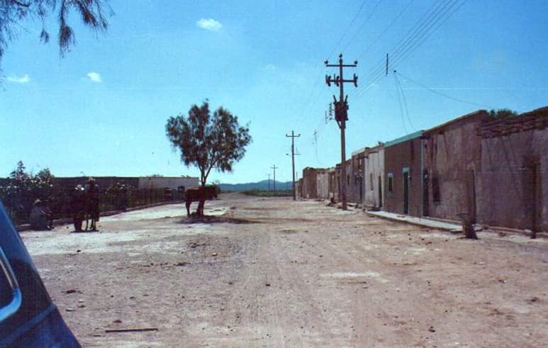 Ejido Seguin. Poblado más cercano al sitio de la Castañuela. c.a. 1998.