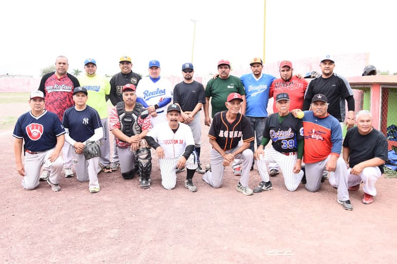El equipo Amigos del Cacho, bajo el mando del mánager Emeraldo Magallanes y el coach Daniel Sánchez, cayeron durante la jornada 9. Atractivos duelos en softbol magisterial de la 38