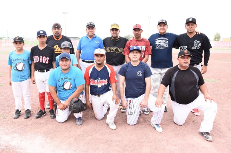 El equipo Secundaria Lázaro, al mando de Carlos Arredondo. Duelos de pitcheo en el softbol de la 38