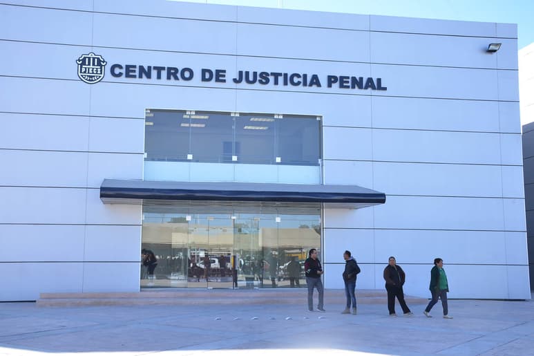 Fecha. En Torreón funcionará el Centro de Justicia Penal con nueve salas para Juicios Orales con sistemas de telecomunicación. (FERNANDO COMPEÁN)