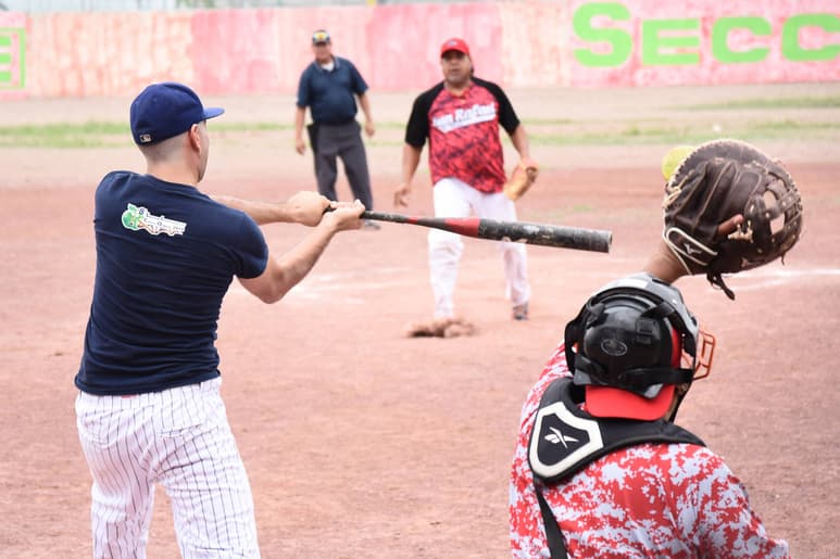 La pelota voló lejos durante la décimo quinta fecha del rol. Explosiva jornada en el softbol de la 38