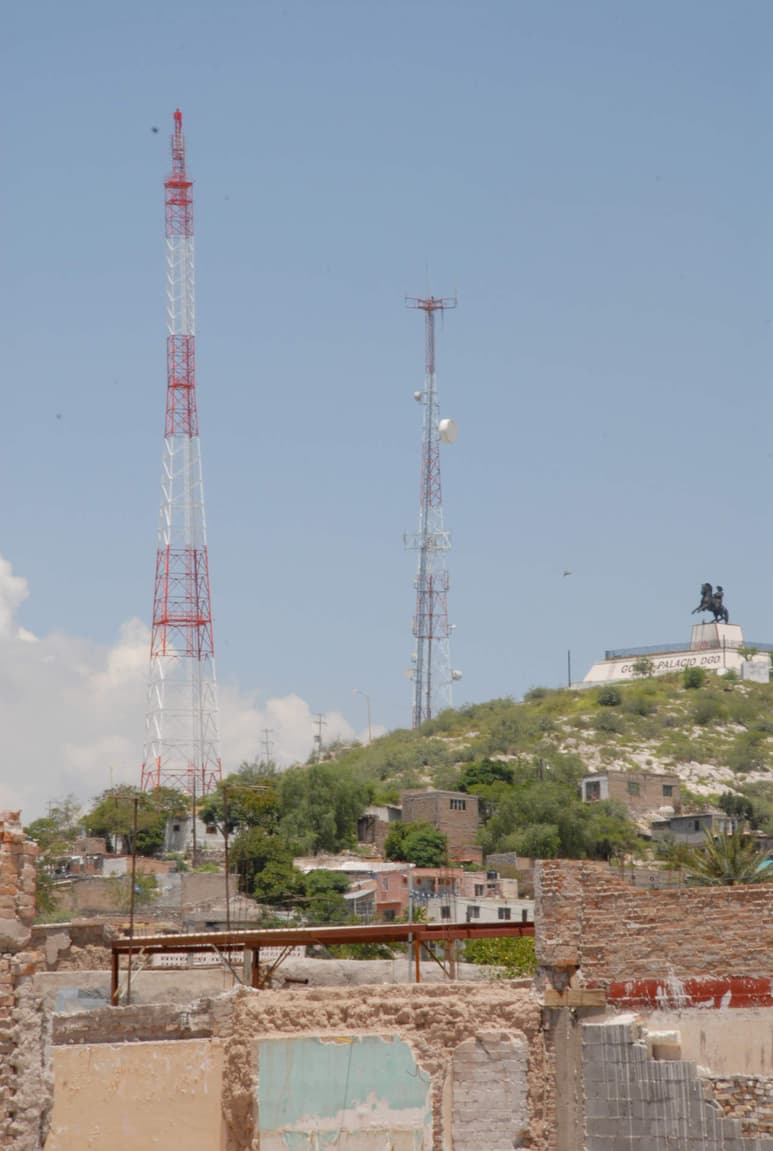 La oferta de servicios de telefonía fija, internet y televisión de paga creció 5.1% entre marzo de 2016 y marzo de este año, según el Primer Reporte de Evolución de Planes y Tarifas de Servicios de Telecomunicaciones Fijas 2016 -2017 del IFT. (ARCHIVO)