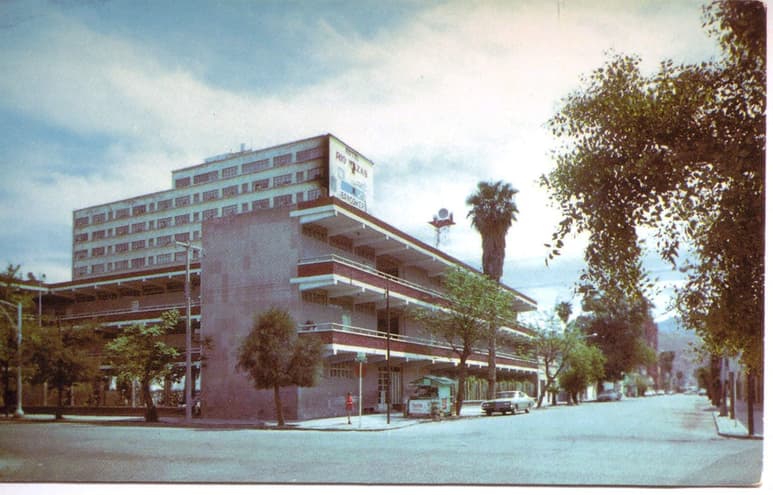 La nueva Escuela Alfonso Rodríguez, colección del arquitecto Antonio Méndez Vigatá, publicada en El Siglo de Torreón, 95 años defendiendo… p.91