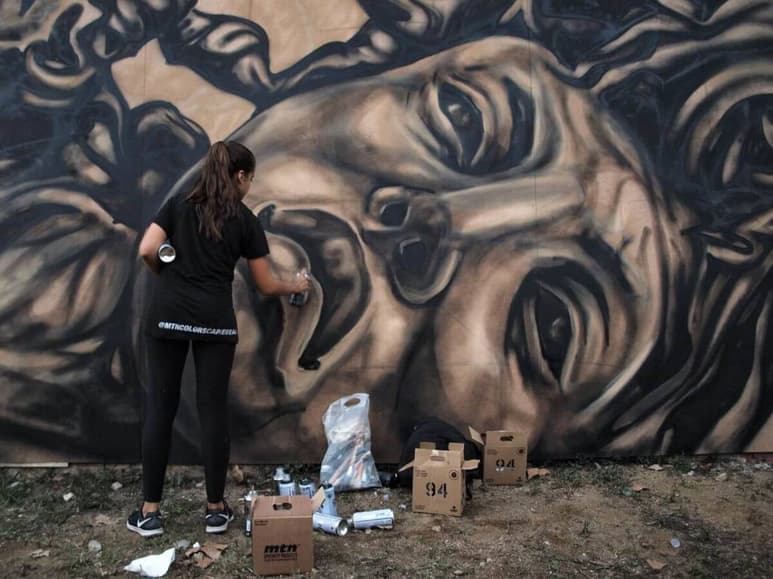 Logro. La Artista mexicana Paola Delfín exhibe un mural en provincia china de Jiangxi, como parte de un proyecto internacional.