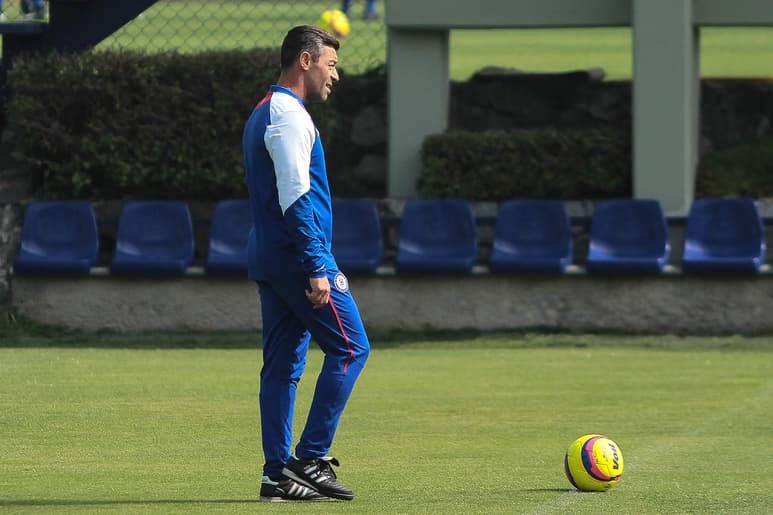 Caixinha y Cruz Azul debutan en casa el sábado ante Xolos de Tijuana. (Notimex)