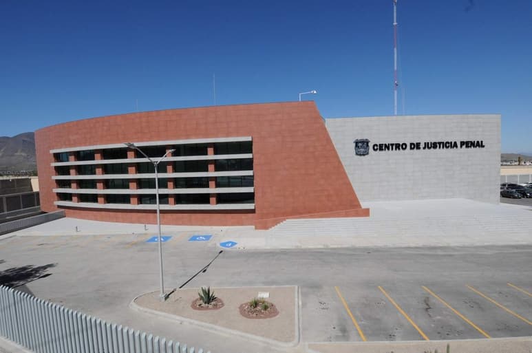 El día de ayer se celebró una audiencia privada en el Centro de Justicia Penal por el delito de homicidio contra Luis Alberto (N), en donde se decretó el auto no vinculación a proceso.