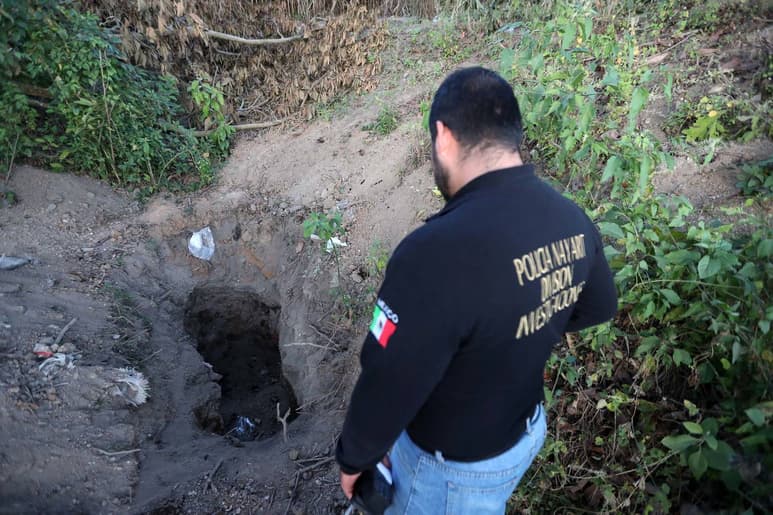 En predio. Desde el domingo pasado se han encontrado 33 cuerpos en varias fosas en el municipio de Xalisco, Nayarit. (AGENCIAS)