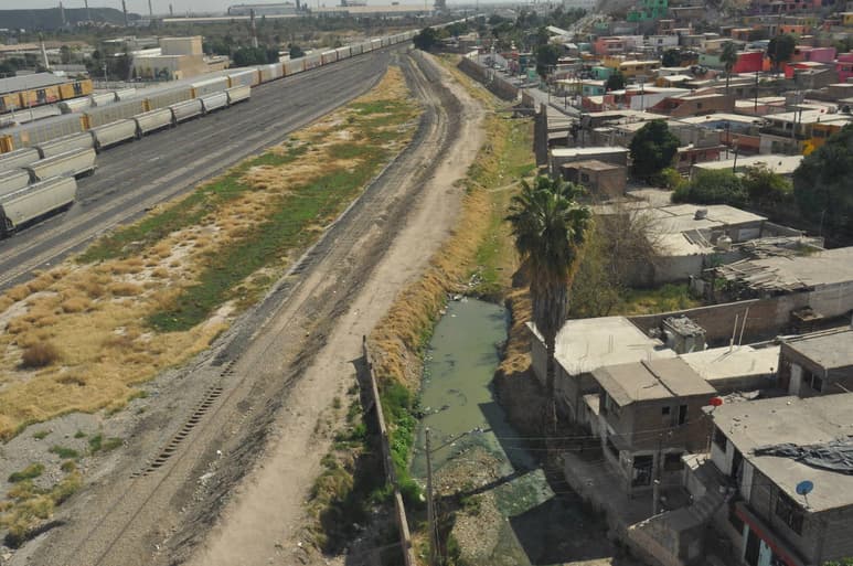 Panorama. Esto es parte del paisaje que se ofrece a los pasajeros del Teleférico a las faldas del cerro de las Noas.(EL SIGLO DE TORREÓN)