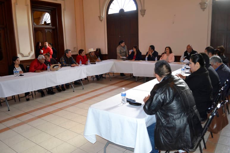 Licencia. Regidoras solicitan ante el Cabidlo lerdense, separarse del cargo indefinidamente. (EL SIGLO DE TORREÓN)