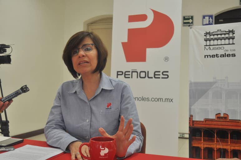 Llamado. Cristina Matouk ofreció los detalles de la nueva convocatoria llamada 'Laguna Joven de la Ciencia'. (GUADALUPE MIRANDA)