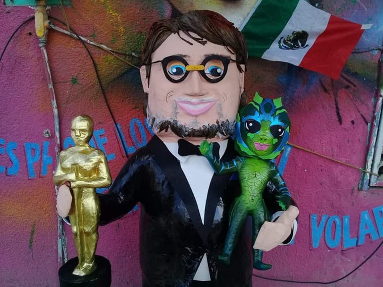 El multipremiado director ya tiene su piñata como algunas otras celebridades como Kate del Castillo, Yuawi o Enrique Peña Nieto, entre otros. (FACEBOOK)