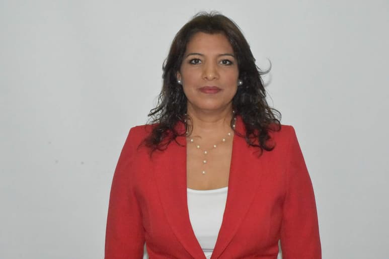 En sesión ordinaria de Cabildo con acta No. 073, fue aprobada por unanimidad de los presentes, la solicitud realizada por María Isabel Macías Sifuentes, mediante el cual solicitó al cuerpo colegiado la reincorporación a sus labores como primera regidora. (ARCHIVO)