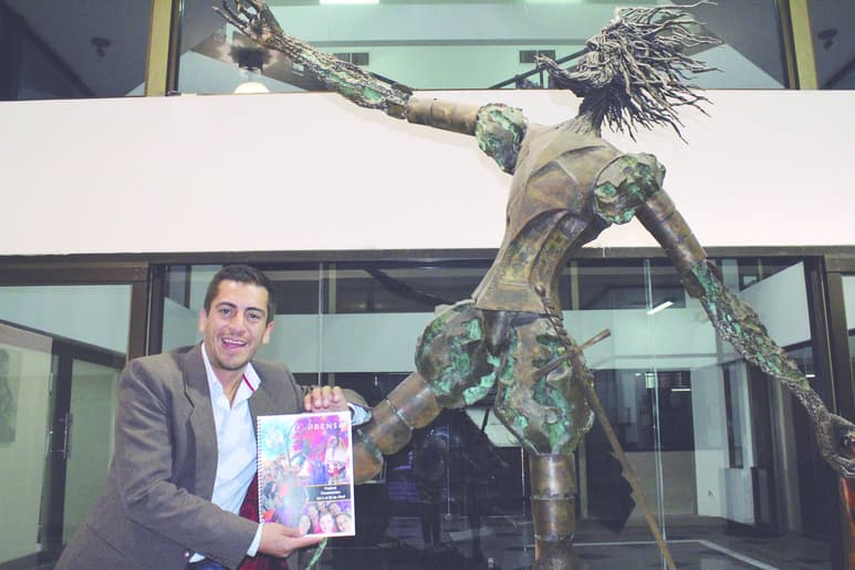 Asistir. Ricardo Violante, director del Festival Cazacuentos compartió con el público su experiencia con uno de los proyectos independientes de fomento a la lectura y el libro más sólidos de la región. (El Siglo de Torreón / Aida Moya)