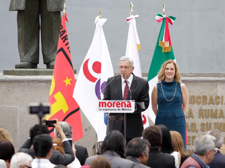 Prometió que no habrá represalias, ni persecución, ni destierro para los actuales integrantes del poder económico y político del país. (NOTIMEX)