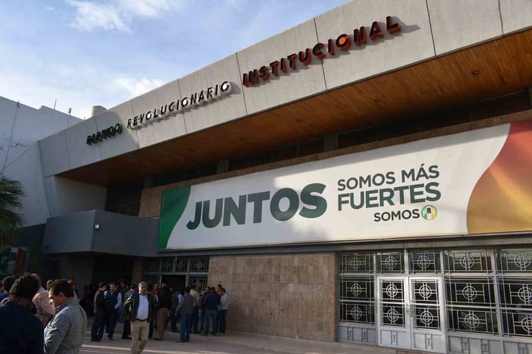 Contienda. El PRI publicó las listas de la candidaturas al Senado y diputaciones federales por el principio de representación proporcional.