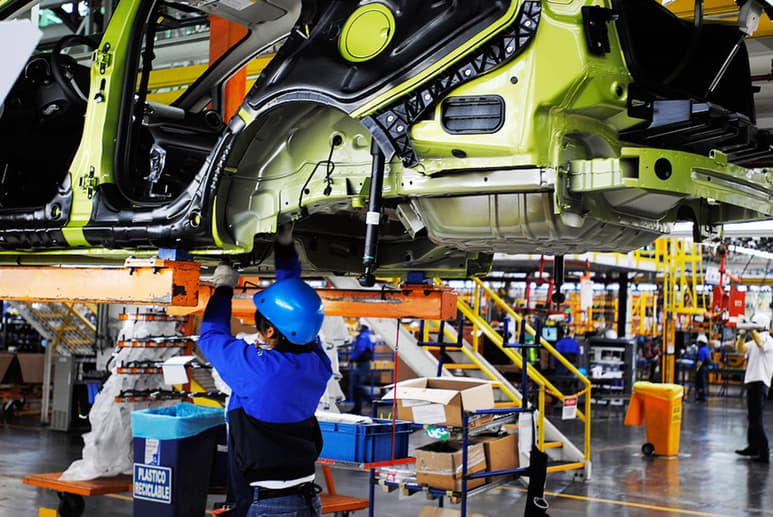 Interés. Concanaco prepara una misión comercial con 5 firmas chinas en autos eléctricos para hacer alianzas con mexicanos. (ARCHIVO)