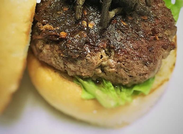 El restaurante también tiene otros platillos ‘fuera de lo común’. (INTERNET)