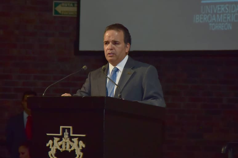 Acto. Informe se presentó en el Gimnasio Auditorio de la Universidad Iberoamericana de Torreón. (ERNESTO RAMÍREZ)