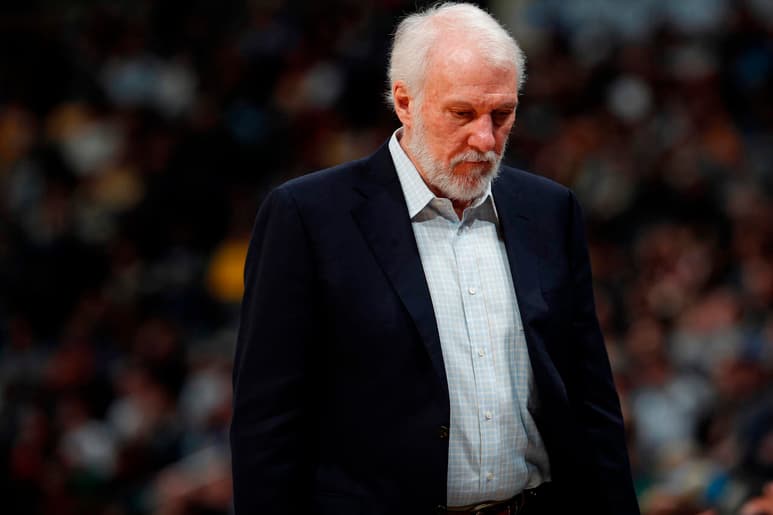 Debido a la muerte de su esposa, Gregg Popovich tampoco dirigió a los Spurs en el cuarto juego ante Warriors. (Archivo)
