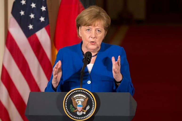Se mostró dispuesta a seguir hablando con el presidente estadounidense, Donald Trump, sobre cómo mejorar el arreglo y 'contener' la influencia iraní en la región. (EFE)