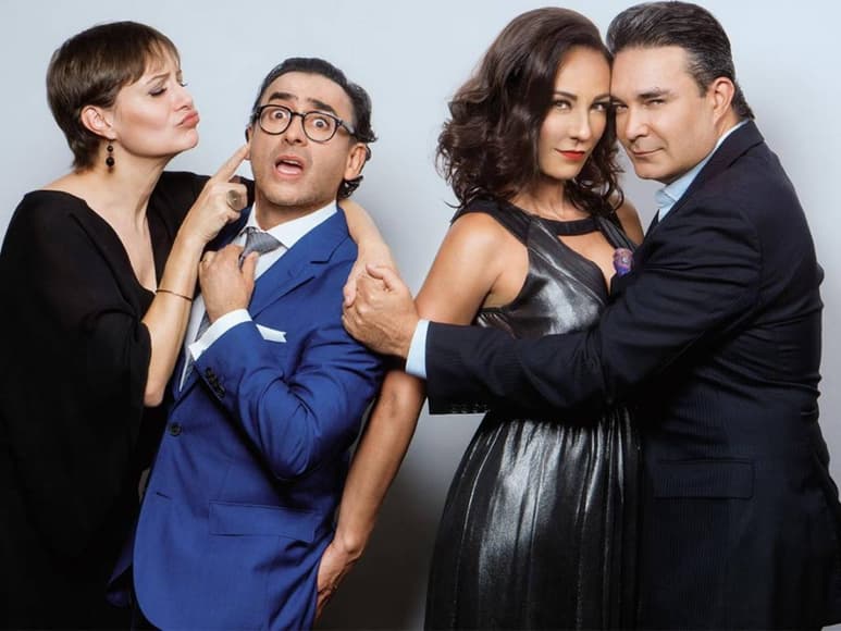Puesta en escena. Consuelo Duval, Mauricio Islas, Adal Ramones y Mónica Dionne participan en el montaje Dos más dos.