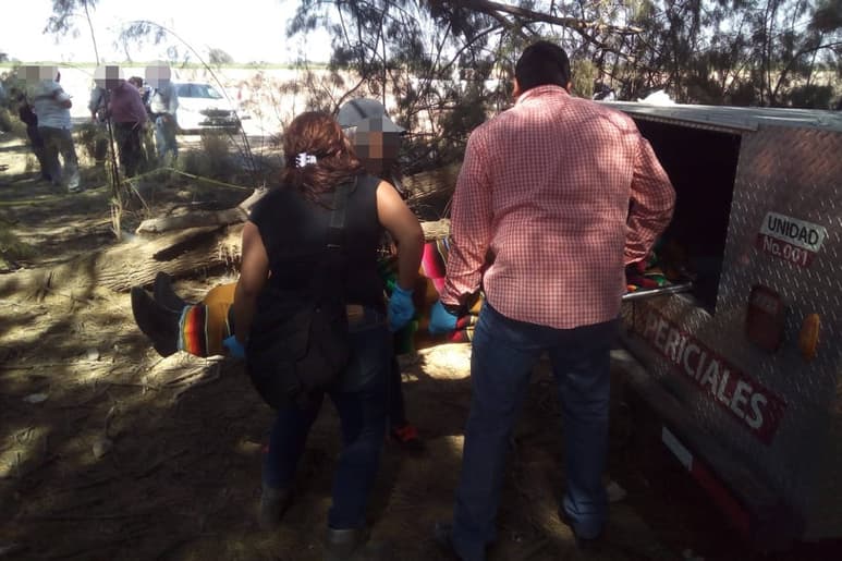 Ahorcado. Localizan a hombre colgado de la rama de un mezquite en ejido de Gómez Palacio. (EL SIGLO DE TORREÓN)