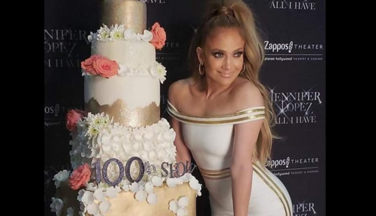 @jlo @slayiitlikejlo (INSTAGRAM)