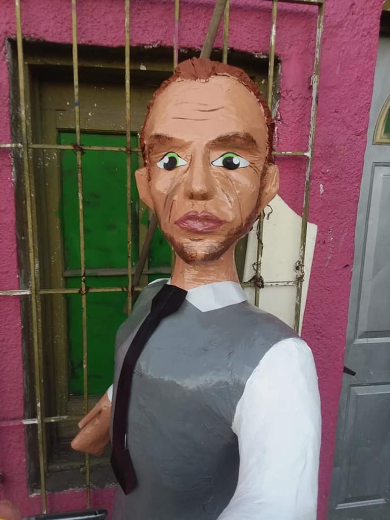 La piñata de Zague tiene un costo aproximado de 400 pesos. (Especial)