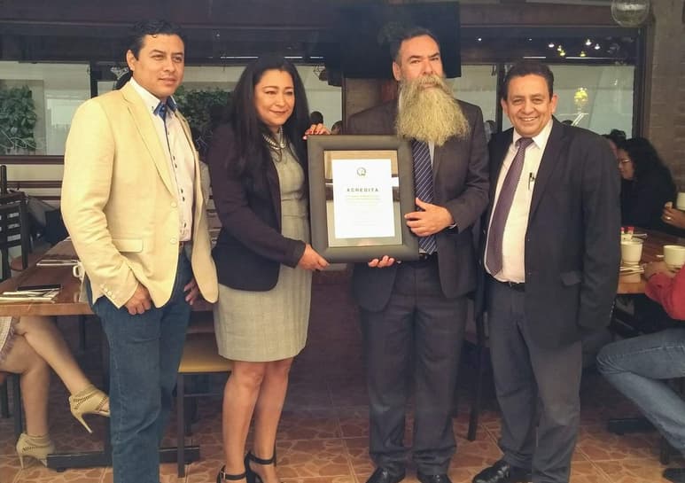 El rector destacó que es un logro importante para el campus, ya que es la segunda Facultad de Medicina de la UAD que recibe la acreditación. (EL SIGLO DE TORREÓN)