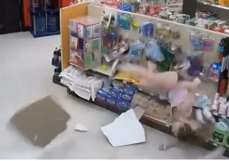 Pretendían pagar con una tarjeta robada. (INTERNET)