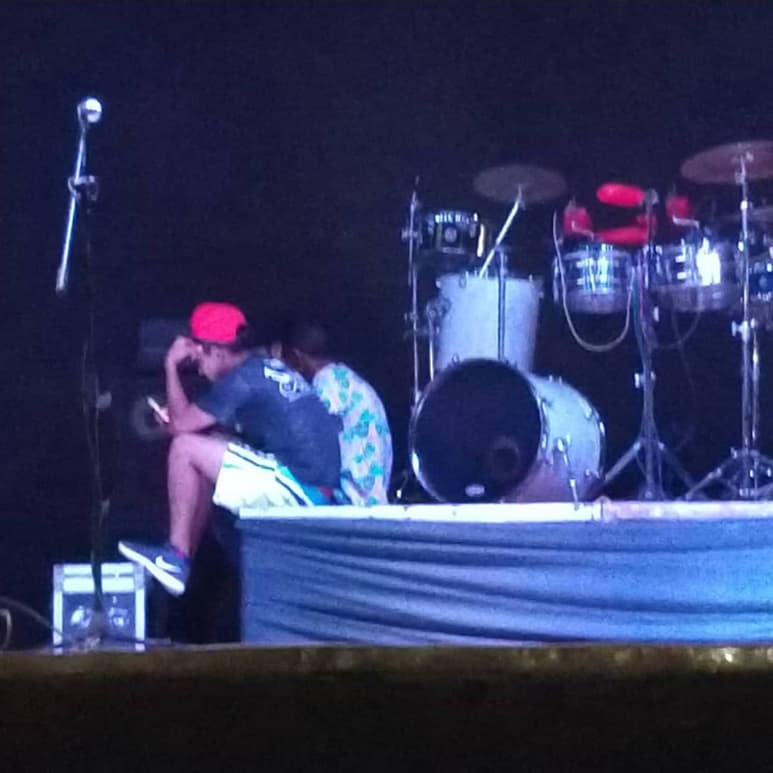 En silencio. La música no se escuchó en el edificio del PRI. (EL SIGLO DE TORREÓN)