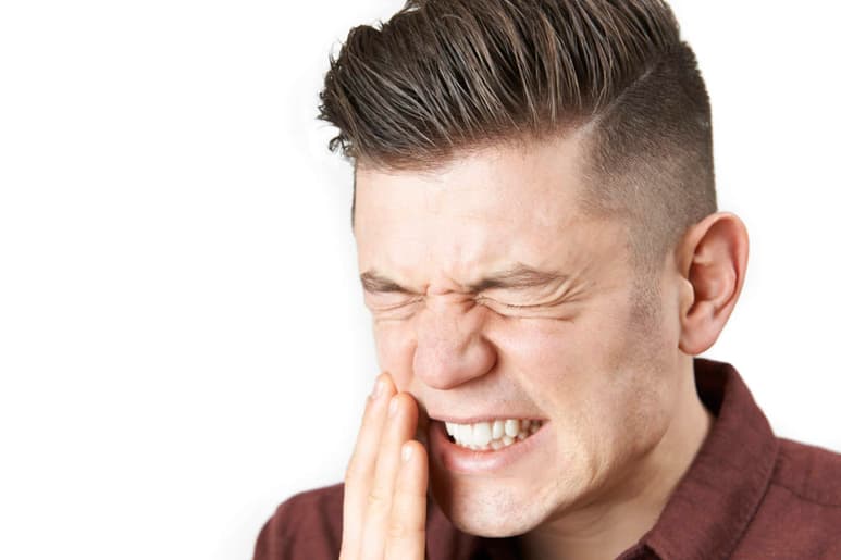 Las caries son una de las principales causas de dolor de dientes en niños y adultos y uno de los principales síntomas son la sensación de dolor al comer algo muy frío o caliente. (ARCHIVO)