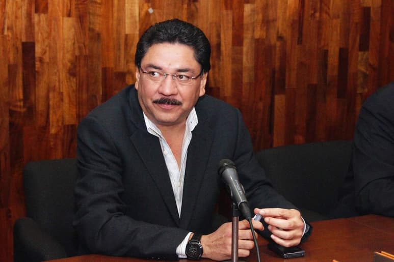 Esta nueva dirigencia deberá lanzar la convocatoria para la elección de presidente y secretario general del CEN del PRI para el periodo 2019-2023, a más tardar los primeros días de febrero, señaló en una carta enviada a la opinión pública. (ARCHIVO)