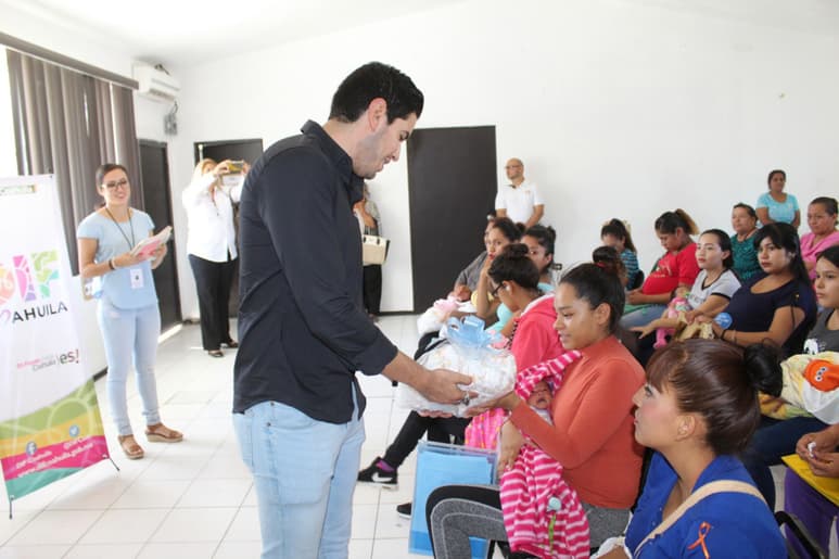 Programa. Dentro del programa Sexualidad Responsable se atiende a madres jóvenes. (EL SIGLO DE TORREÓN)