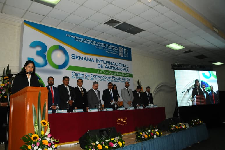 Inauguración. Dan inicio formal a la Semana Internacional de Agronomía de la Facultad de Agronomía y Zootecnia de la UJED. (EL SIGLO DE TORREÓN)