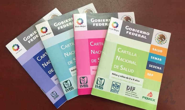 Atención. Lo recomendable, es que cada vez que alguna persona asista a alguna unidad, presente la Cartilla Nacional de Salud. (ESPECIAL)